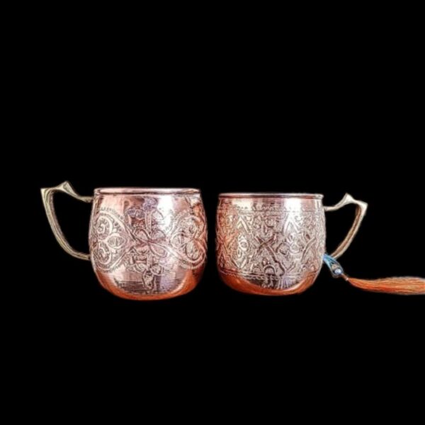 Elegant Handcrafted Moroccan Engraved red copper mug. A work of art par excellence